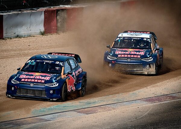 select-rally-racing-640x480-62339567.jpeg