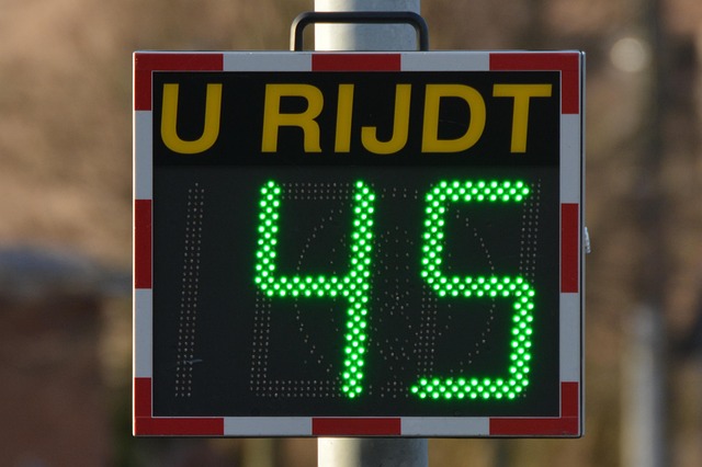 select-vehicle-registration-640x480-48653351.jpeg