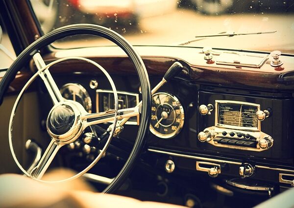 select-buying-used-cars-640x480-45684377.jpeg