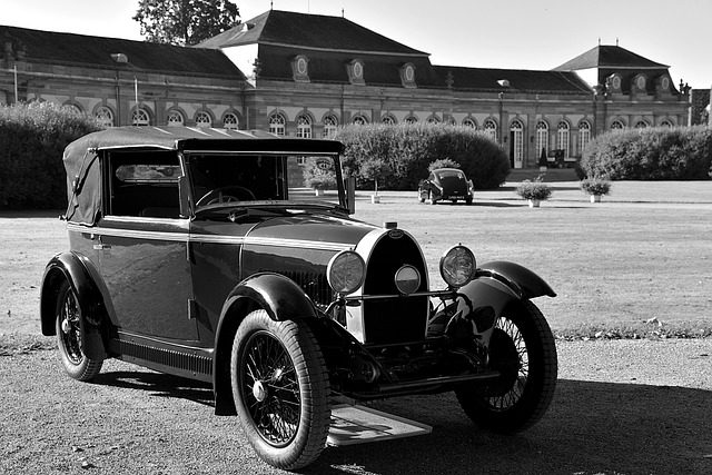Select Classic Car Restoration