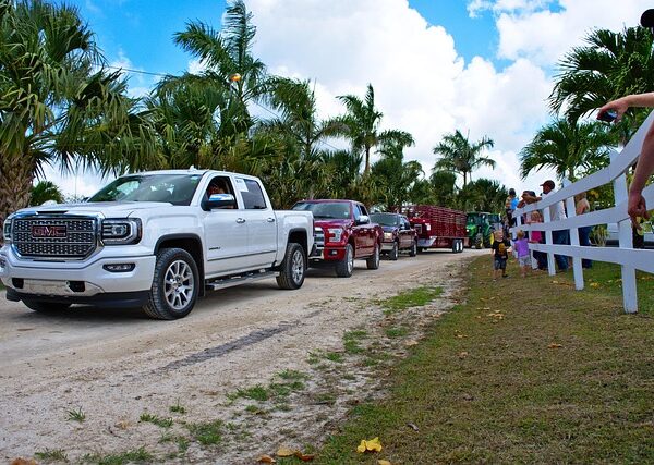 select-pickup-trucks-640x480-27056550.jpeg