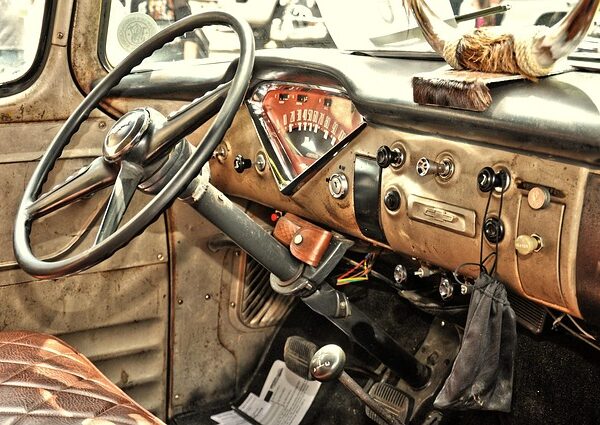 select-pickup-trucks-640x480-52494843.jpeg