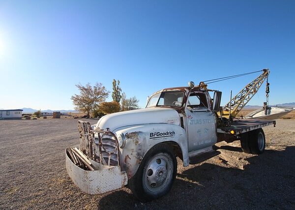 select-pickup-trucks-640x480-68339352.jpeg