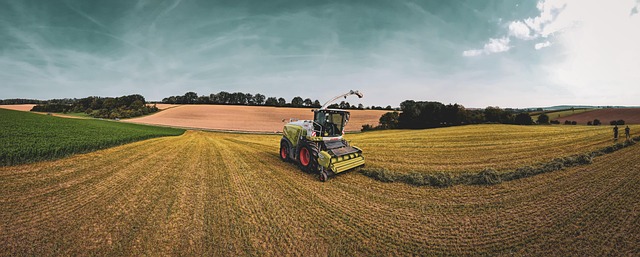 select-tractors-640x480-42251546.jpeg