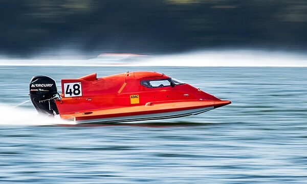 select-drag-racing-640x480-59162752.jpeg