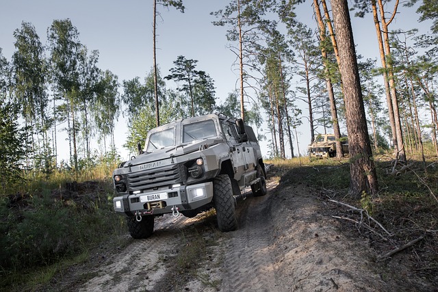 trucks-640x480-21041663.jpeg