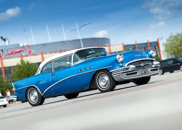 cars-640x480-33765464.jpeg
