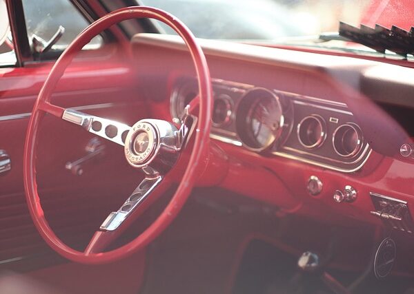 cars-640x480-5690116.jpeg
