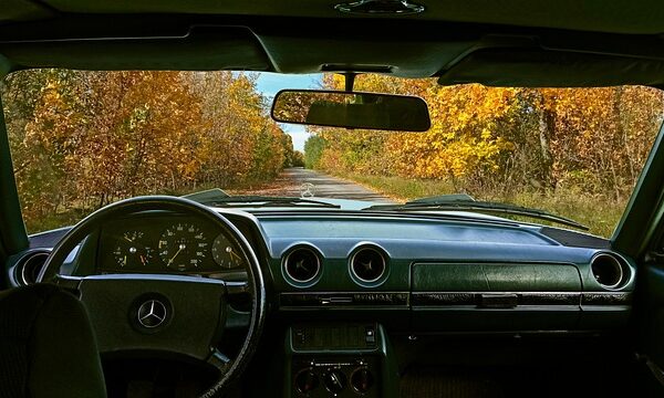 cars-640x480-62947572.jpeg