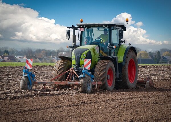 heavy-duty-trucks-640x480-16239575.jpeg