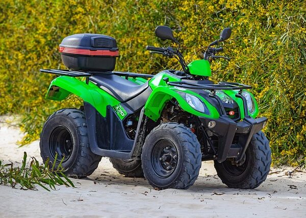 select-off-road-vehicles-640x480-86441795.jpeg