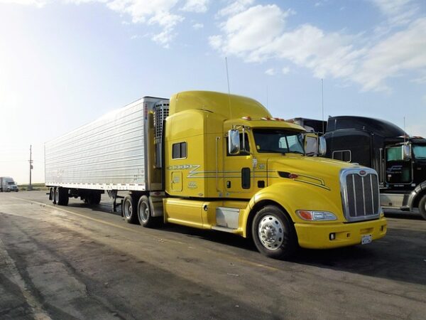 trucks-640x480-25284117.jpeg