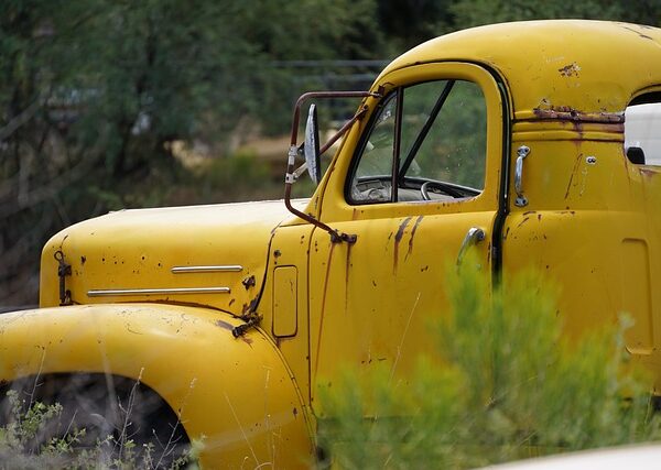 trucks-640x480-48687680.jpeg