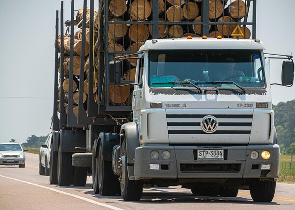 trucks-640x480-85466058.jpeg