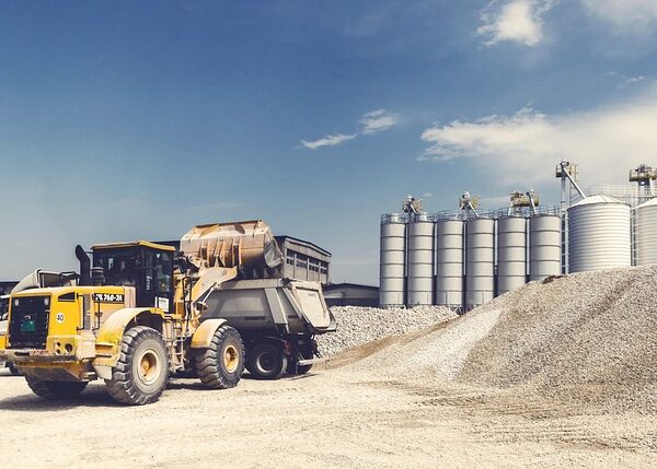 trucks-640x480-9984589.jpeg