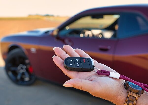 cars-640x480-628144.jpeg