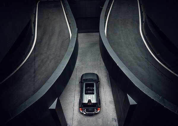cars-640x480-93348264.jpeg