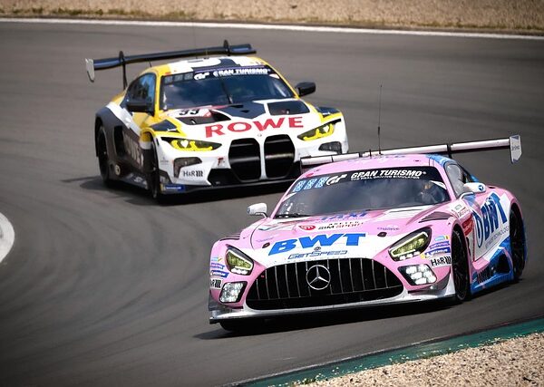 select-drag-racing-640x480-75736682.jpeg