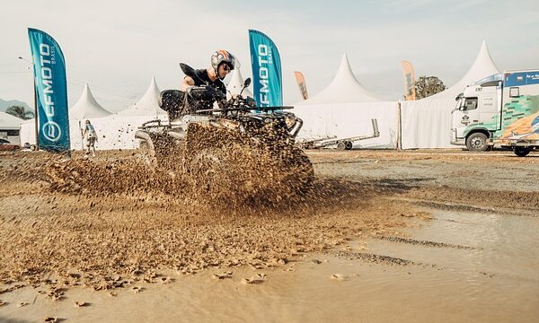 select-off-road-vehicles-640x480-13628732.jpeg