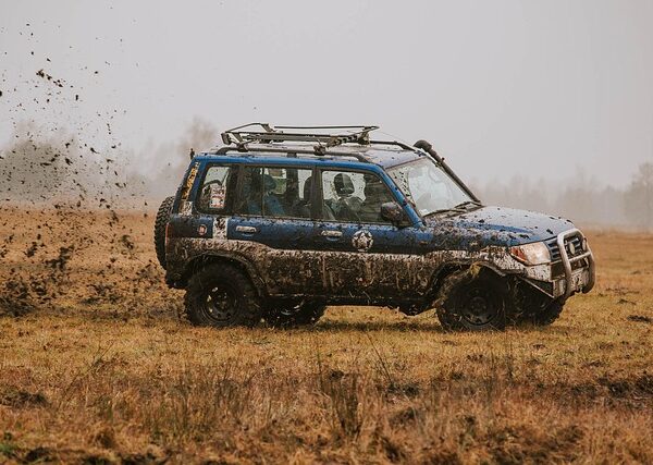 select-off-road-vehicles-640x480-49818886.jpeg