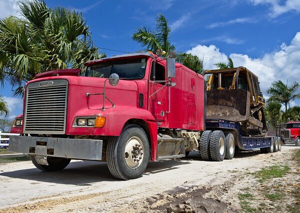 select-semi-trucks-640x480-49896628.jpeg