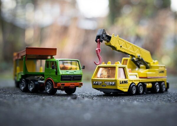 trucks-640x480-82729914.jpeg